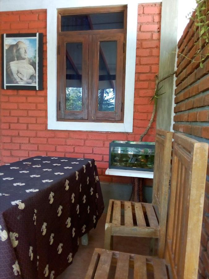 Angry Birds Homestay Habarana Ngoại thất bức ảnh