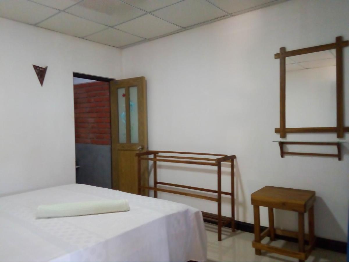 Angry Birds Homestay Habarana Ngoại thất bức ảnh
